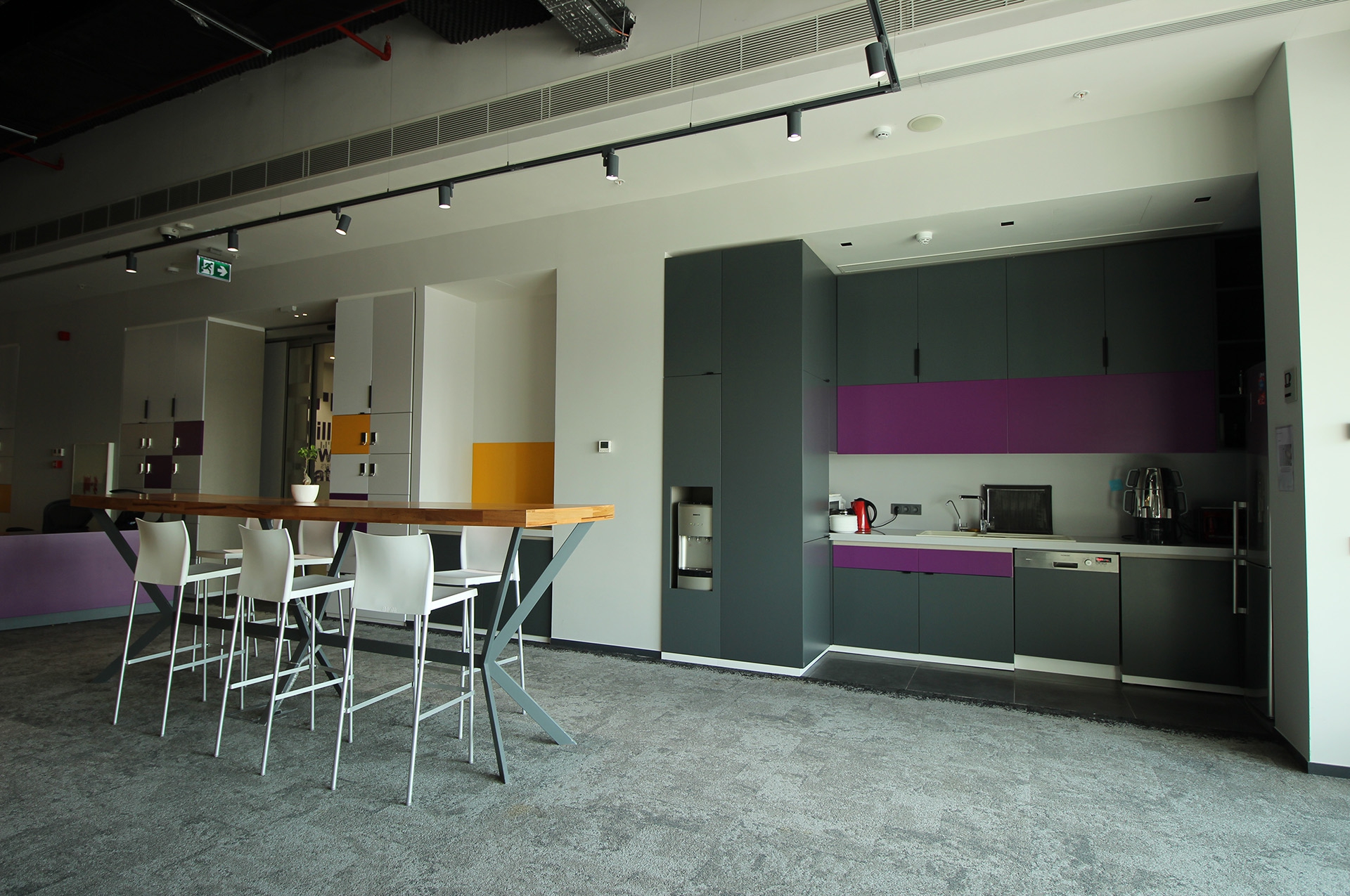 WILLIS TOWERS WATSON